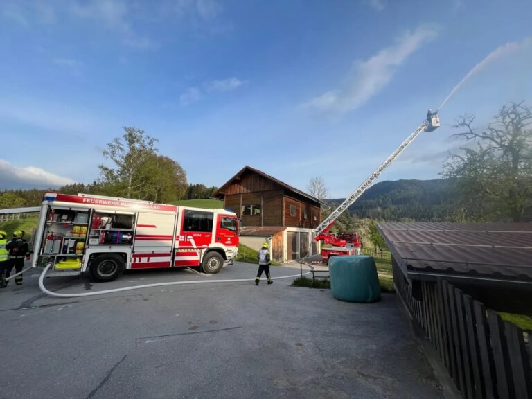 Mehr über den Artikel erfahren Montagsübung – Wirtschaftsgebäudebrand