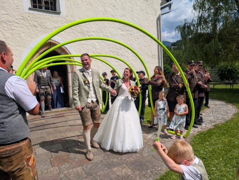 Mehr über den Artikel erfahren Daniela und Hans Peter